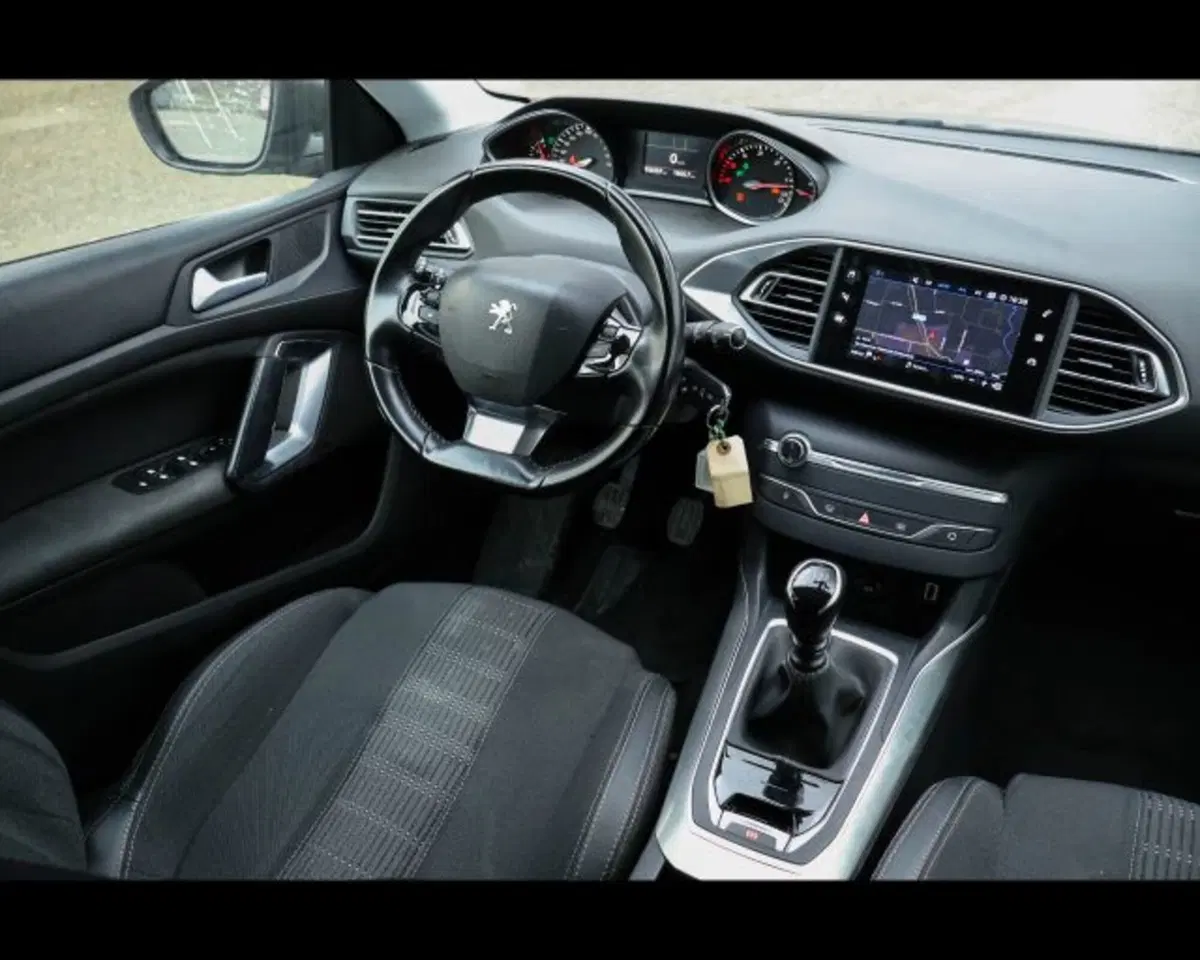 Peugeot 308 SW usata a Bologna (13)