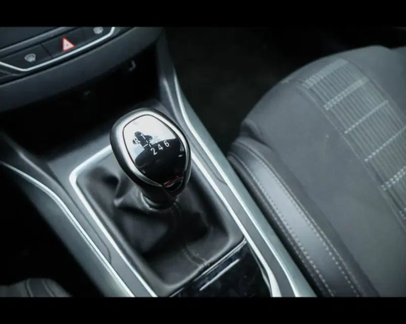 Peugeot 308 SW usata a Bologna (17)