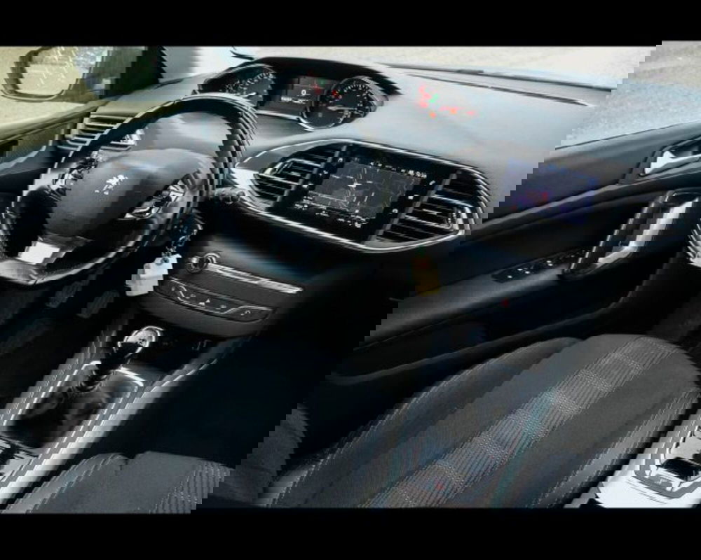 Peugeot 308 SW usata a Bologna (13)