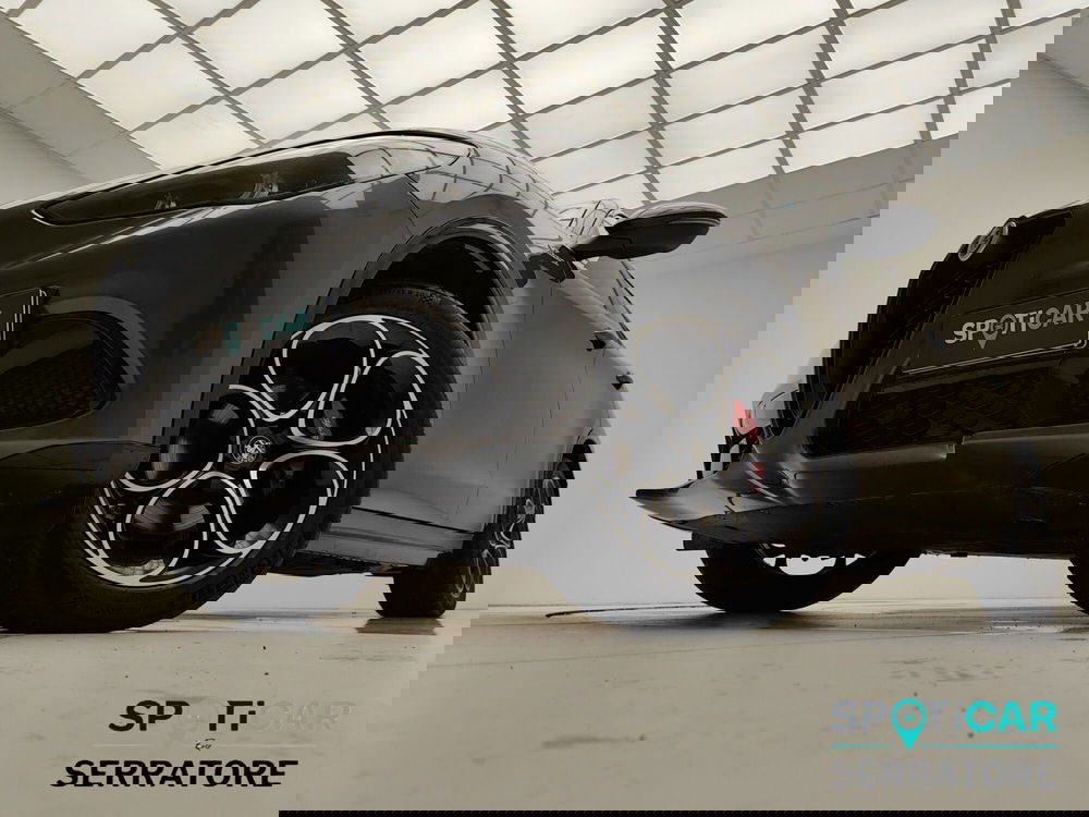 Alfa Romeo Stelvio usata a Como (14)