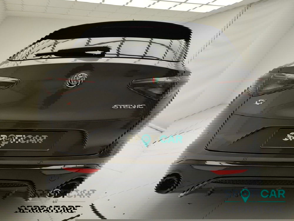 Alfa Romeo Stelvio usata a Como (5)