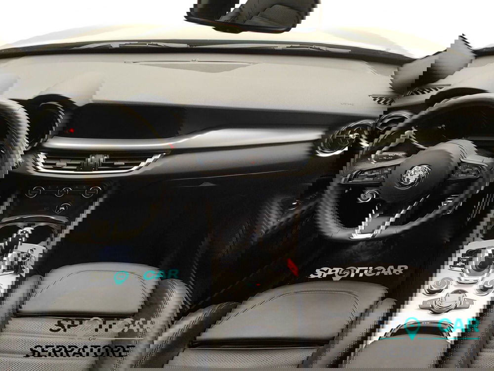 Alfa Romeo Stelvio usata a Como (7)