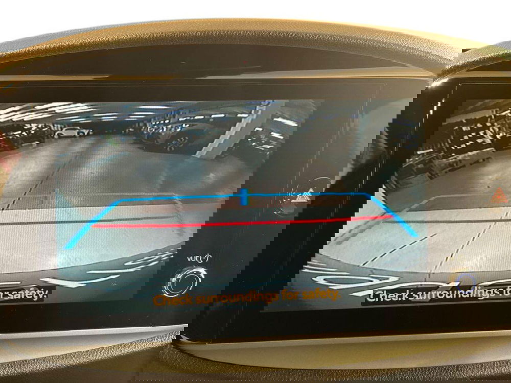 Toyota Aygo X nuova a Lecco (13)