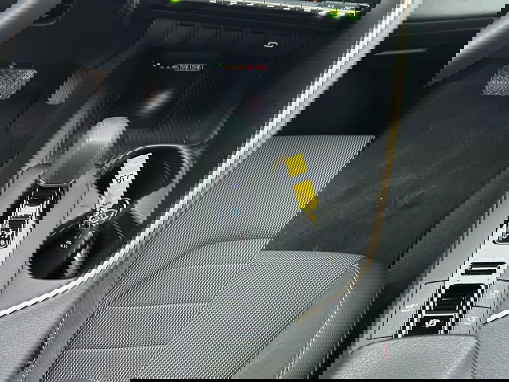 Toyota Toyota C-HR usata a Piacenza (14)