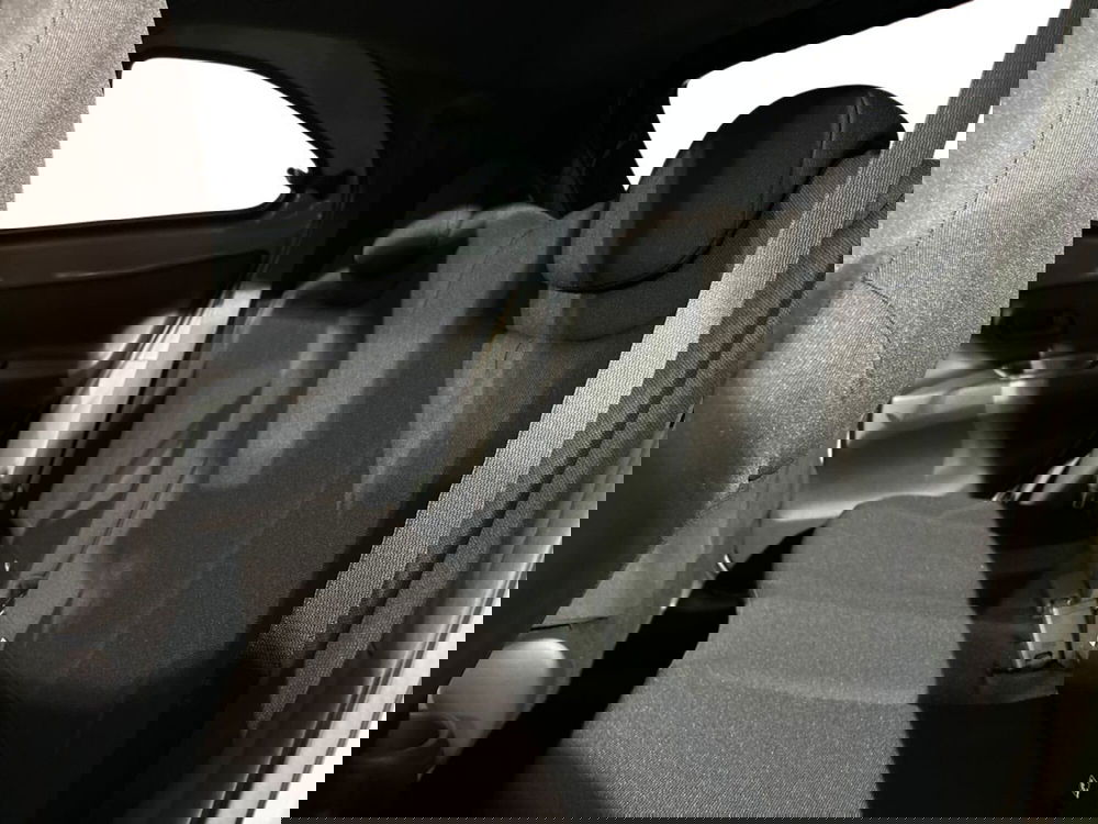 Toyota Aygo X nuova a Lecco (16)