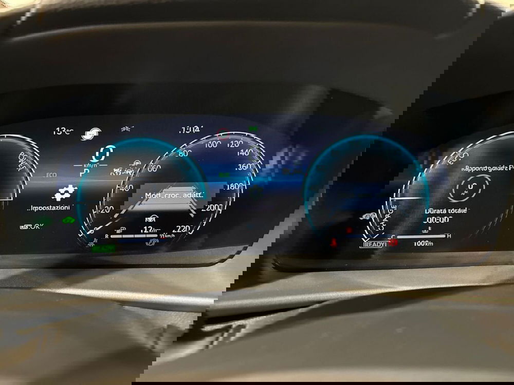 Toyota Toyota C-HR nuova a Lecco (9)