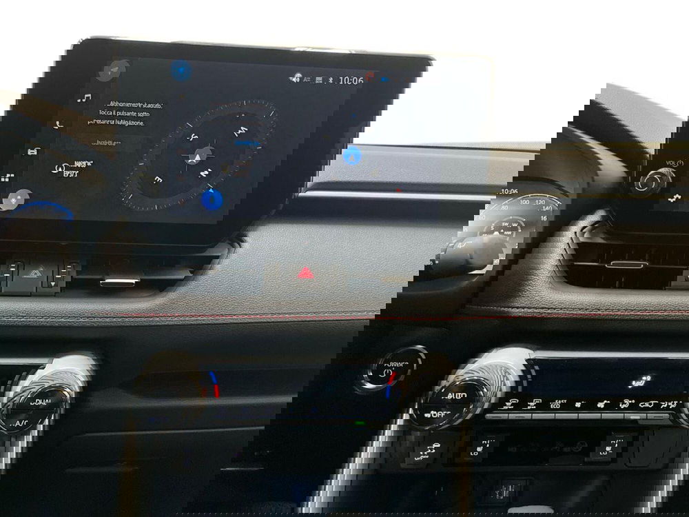 Toyota Rav4 nuova a Lecco (13)