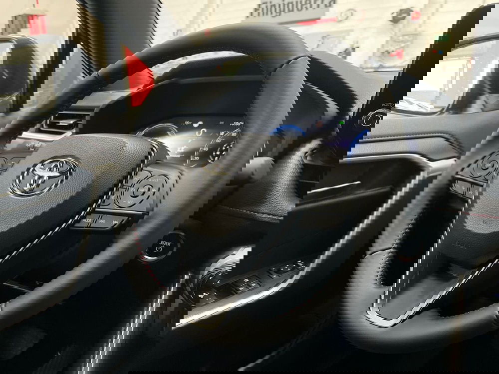 Toyota Rav4 nuova a Lecco (15)