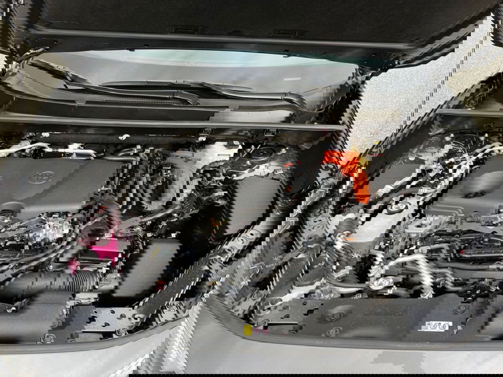 Toyota Rav4 nuova a Lecco (17)