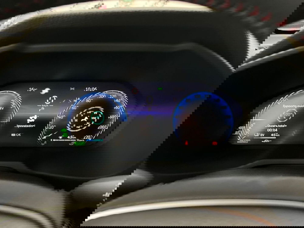 Toyota Rav4 nuova a Lecco (9)