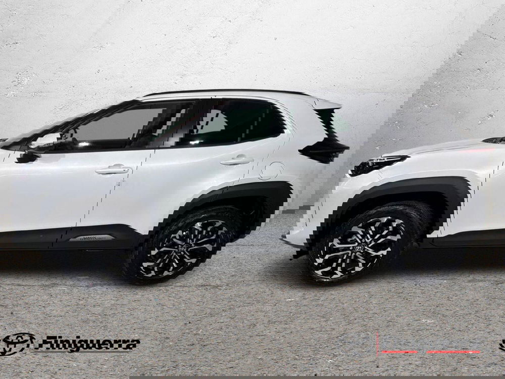 Toyota Yaris Cross nuova a Lecco (6)