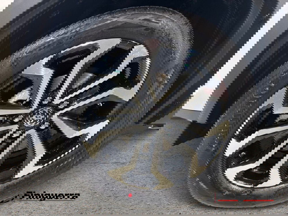 Toyota Yaris Cross nuova a Lecco (7)