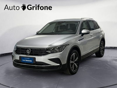 Volkswagen Tiguan 1.5 TSI ACT Life del 2023 usata a Modena