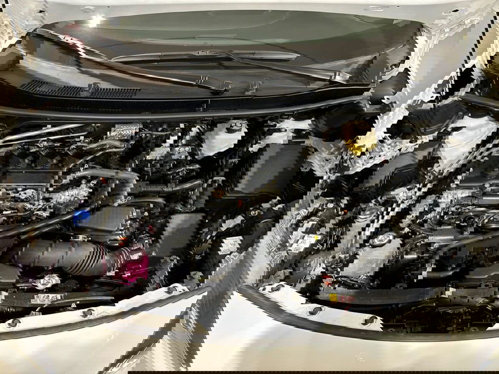 Toyota Yaris Cross nuova a Lecco (15)