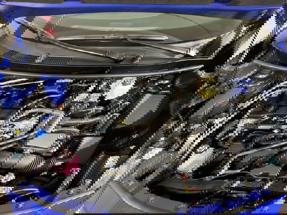 Toyota Yaris Cross nuova a Lecco (14)