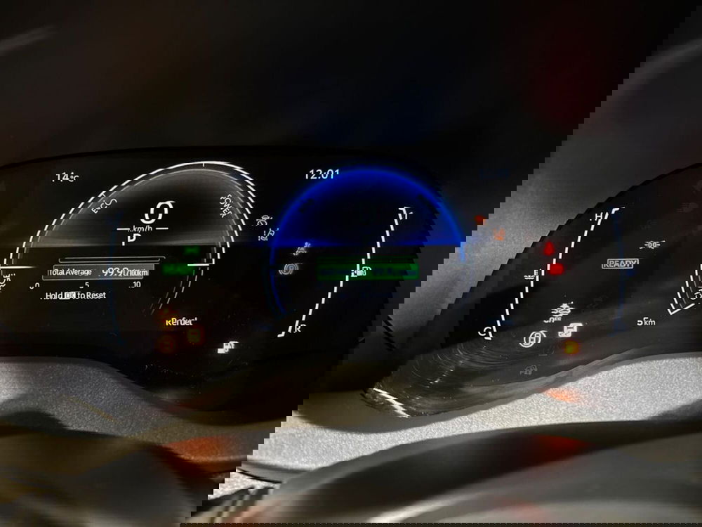 Toyota Yaris Cross nuova a Lecco (9)