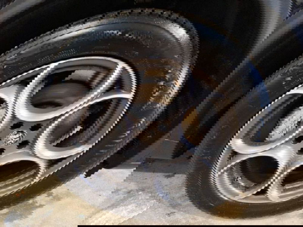 Alfa Romeo Stelvio usata a Potenza (17)