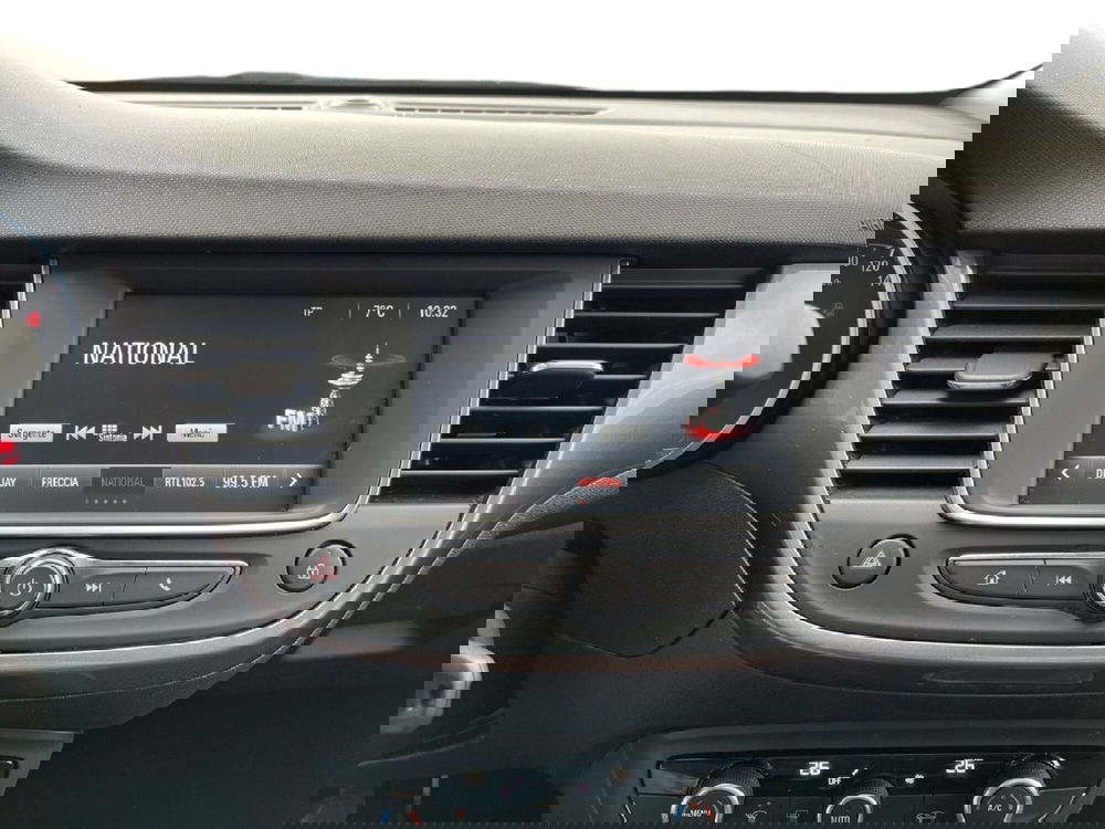 Opel Crossland X usata a Torino (13)