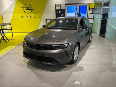 Opel Astra Station Wagon Sports 1.2 hybrid Edition 145cv dct6 nuova a Milano