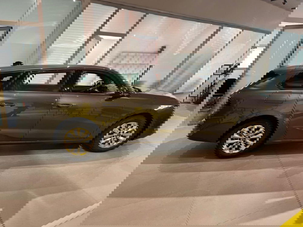 Opel Astra Station Wagon nuova a Milano (4)