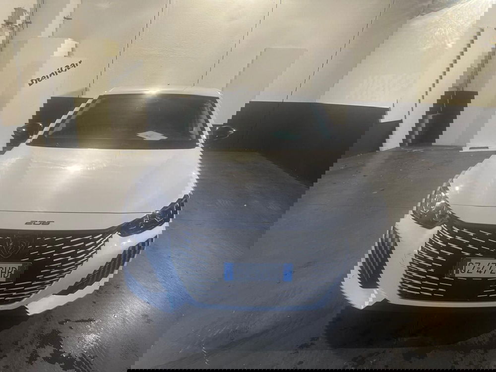 Peugeot 208 usata a Milano (2)