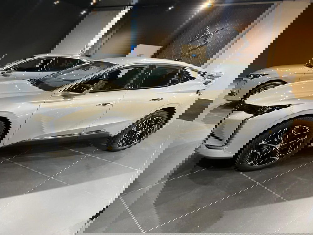 Ds DS 4 nuova a Milano (4)