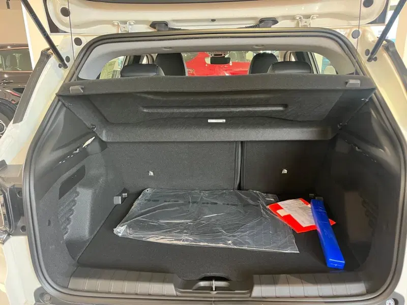 Jeep Avenger nuova a Milano (10)