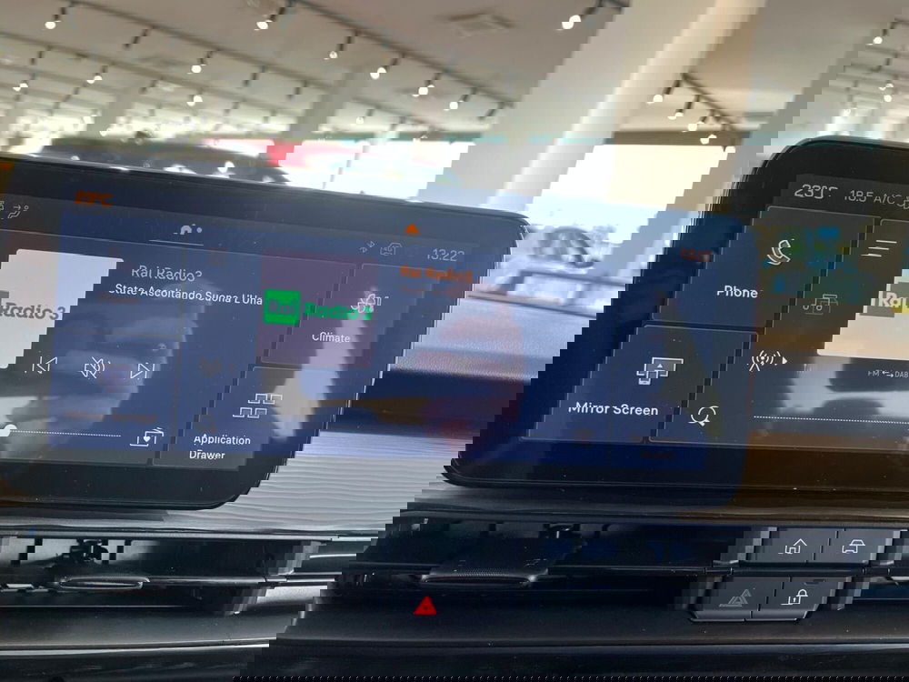 Jeep Avenger nuova a Milano (16)