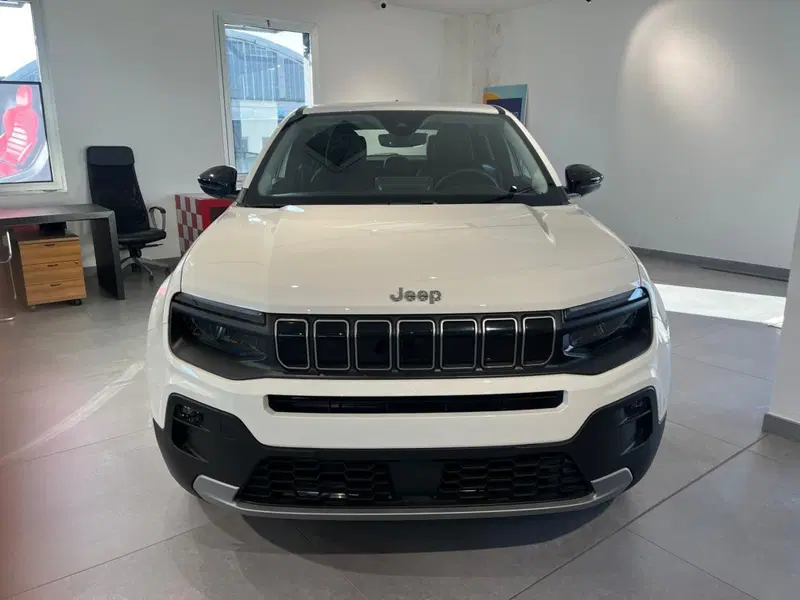 Jeep Avenger nuova a Milano (2)