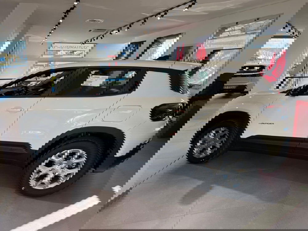 Jeep Avenger nuova a Milano (5)