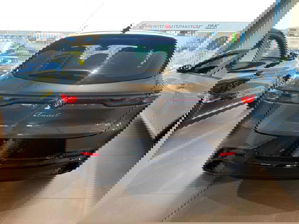 Alfa Romeo Tonale nuova a Milano (10)