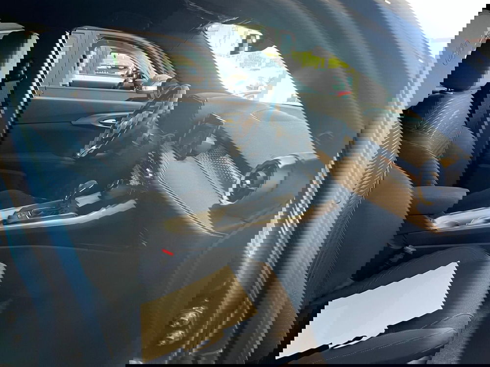 Alfa Romeo Tonale nuova a Milano (12)