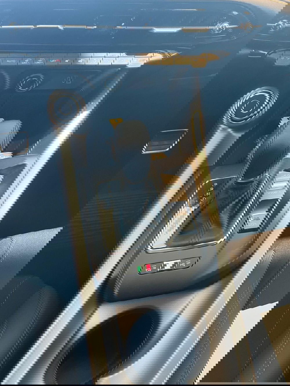 Alfa Romeo Tonale nuova a Milano (18)