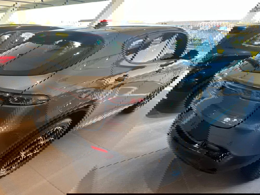 Alfa Romeo Tonale nuova a Milano (7)