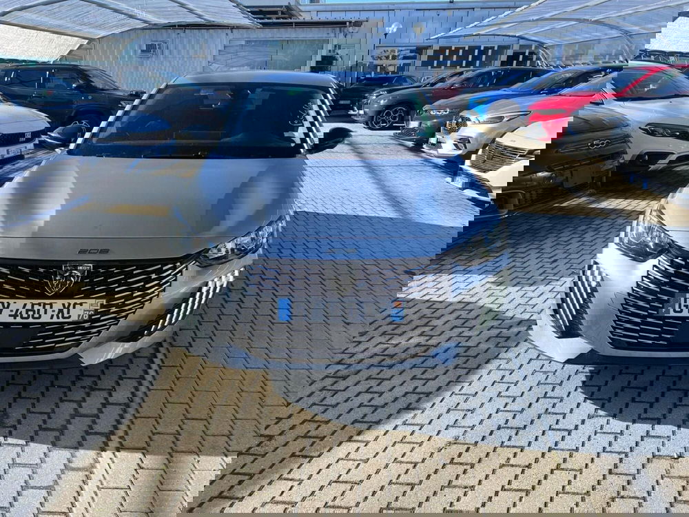 Peugeot 208 usata a Milano (2)