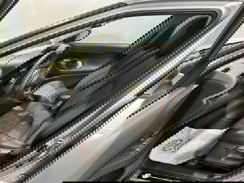 Toyota Yaris Cross usata a Milano (10)