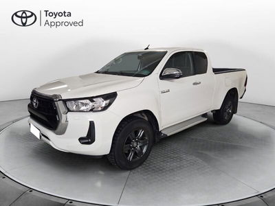 Toyota Hilux 2.D-4D 4WD 2 porte Extra Cab Lounge del 2021 usata a Vicenza