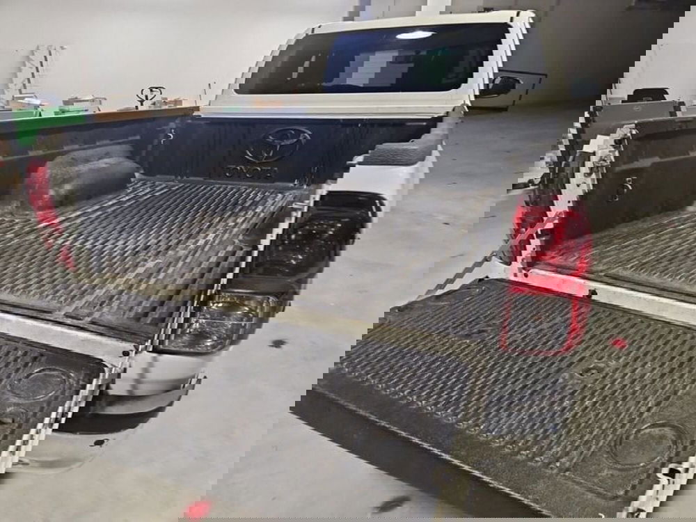 Toyota Hilux usata a Vicenza (11)