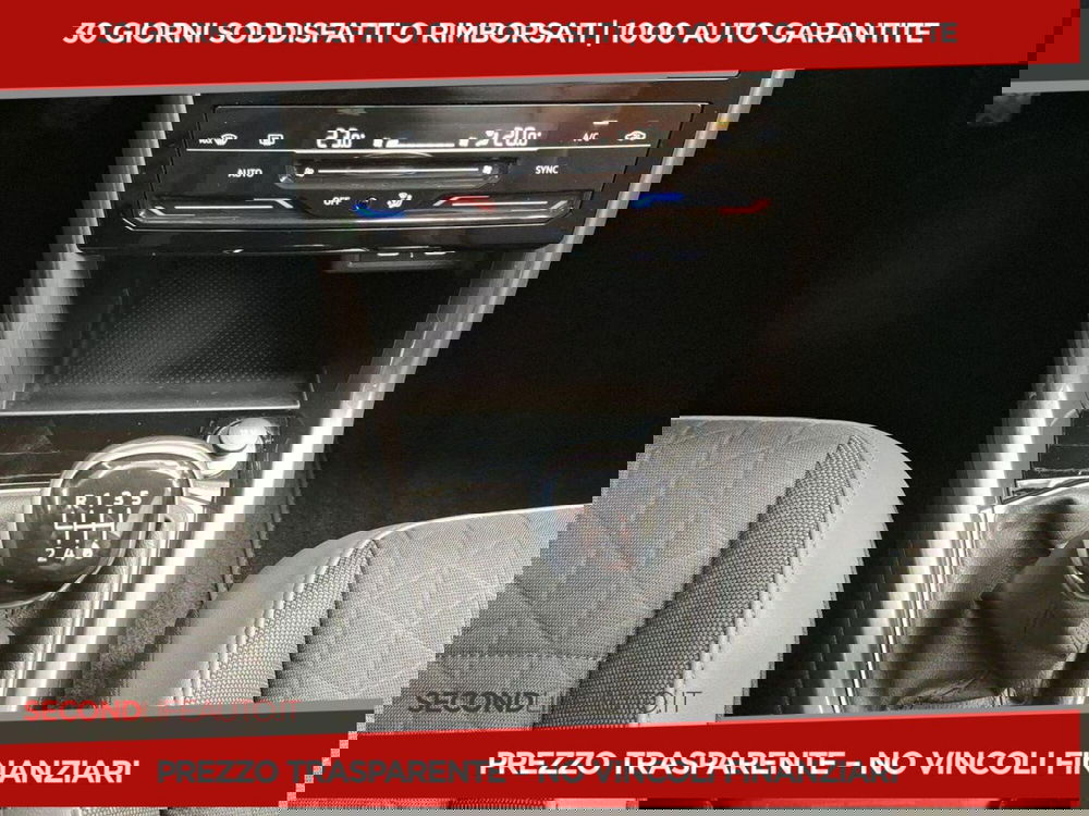 Volkswagen T-Cross usata a Chieti (18)