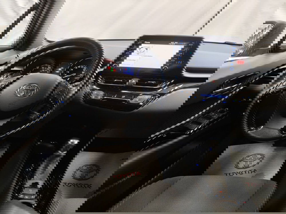 Toyota Toyota C-HR usata a Frosinone (10)