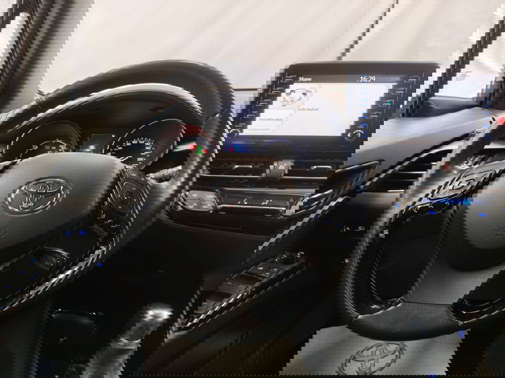 Toyota Toyota C-HR usata a Frosinone (11)
