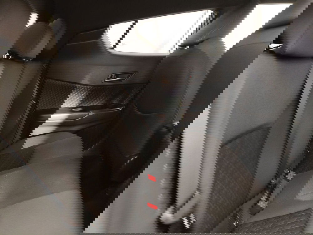 Toyota Toyota C-HR usata a Frosinone (8)