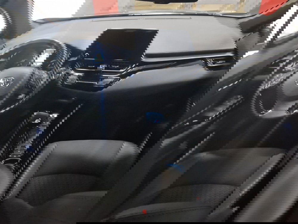 Toyota Toyota C-HR usata a Bologna (9)
