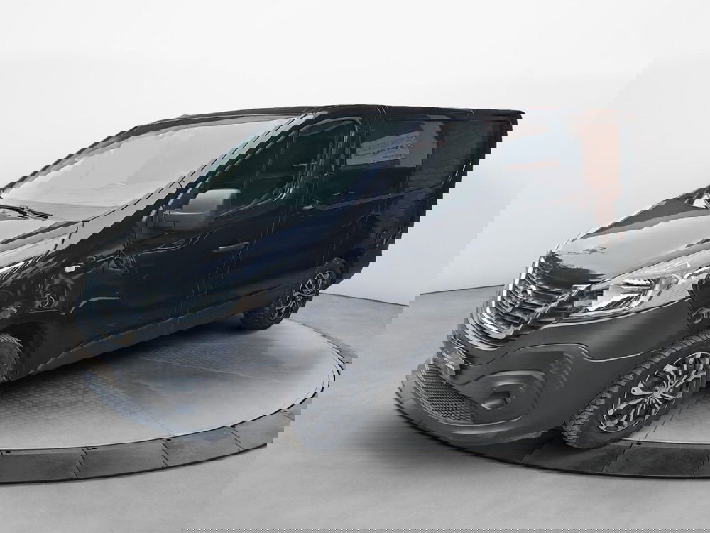 Nissan NV300 Furgone usata a Bologna