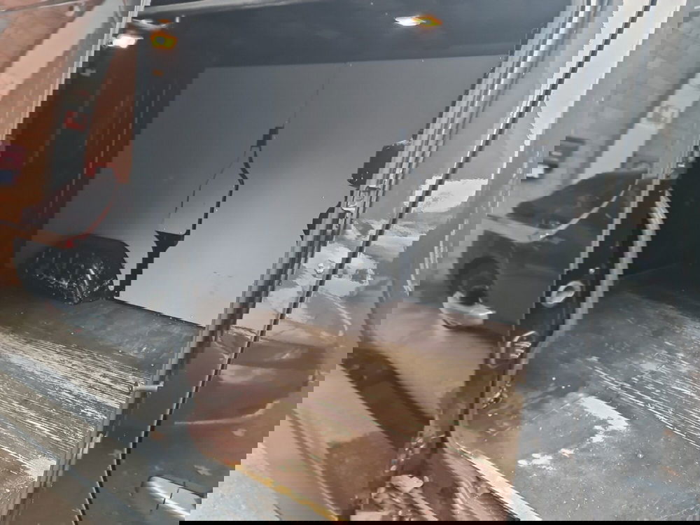 Nissan NV300 Furgone usata a Bologna (9)