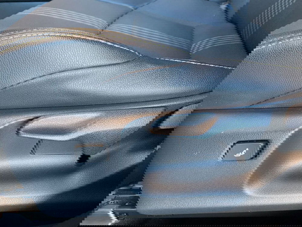 Toyota Yaris Cross usata a Latina (14)