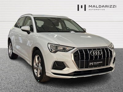 Audi Q3 35 2.0 tdi Business Advanced s-tronic del 2020 usata a Matera