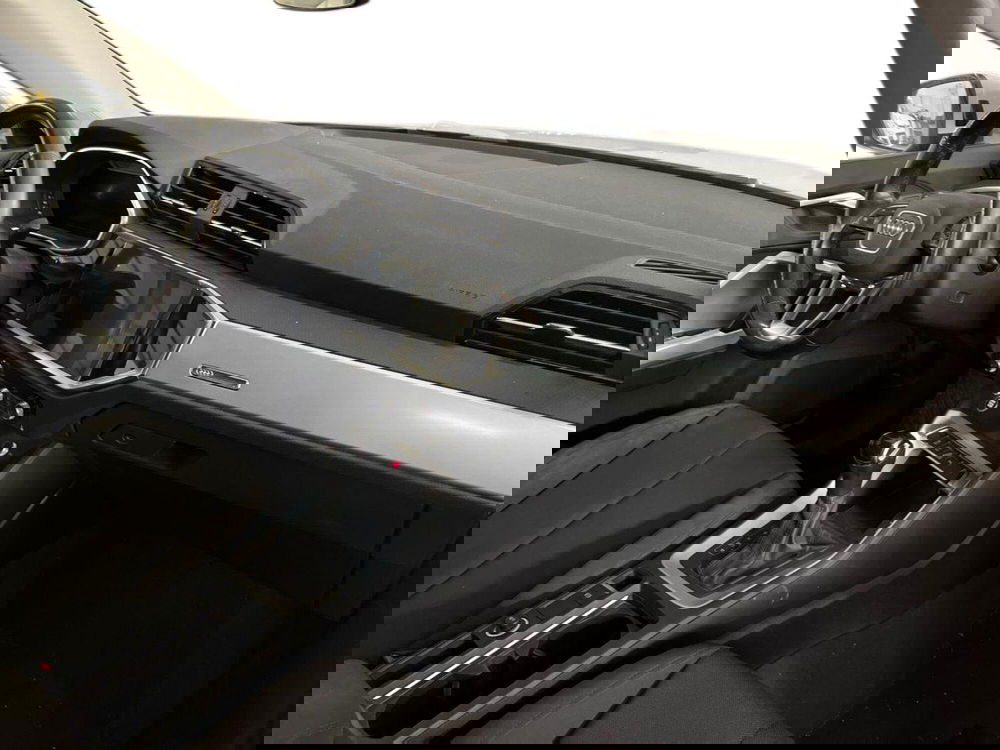 Audi Q3 usata a Matera (9)
