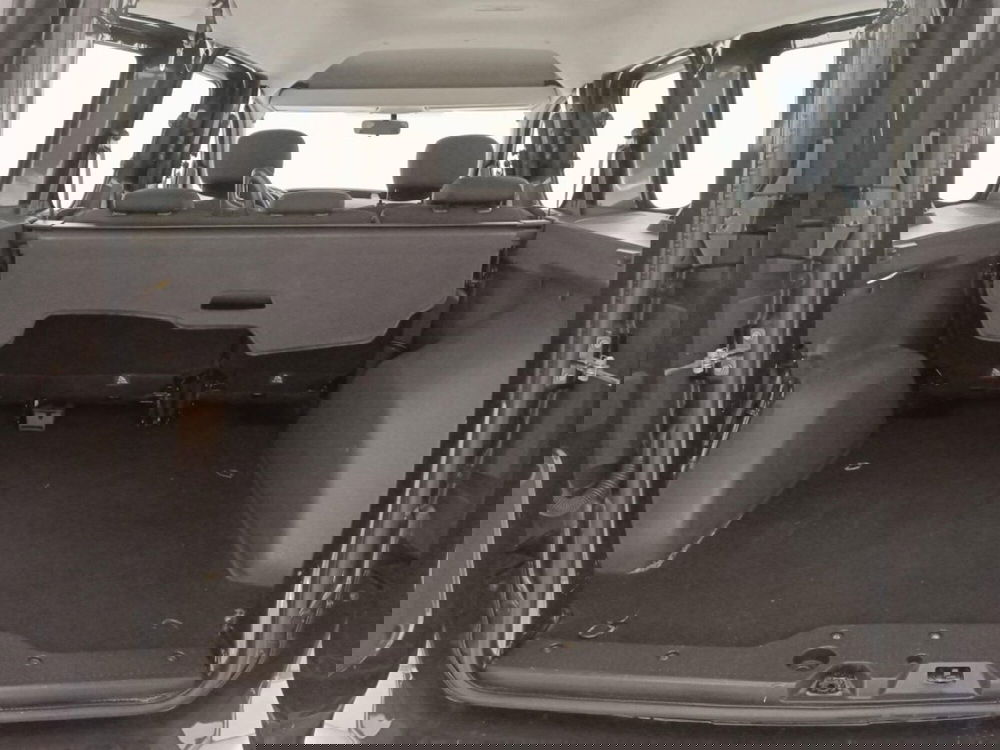 Dacia Dokker usata a Bari (13)