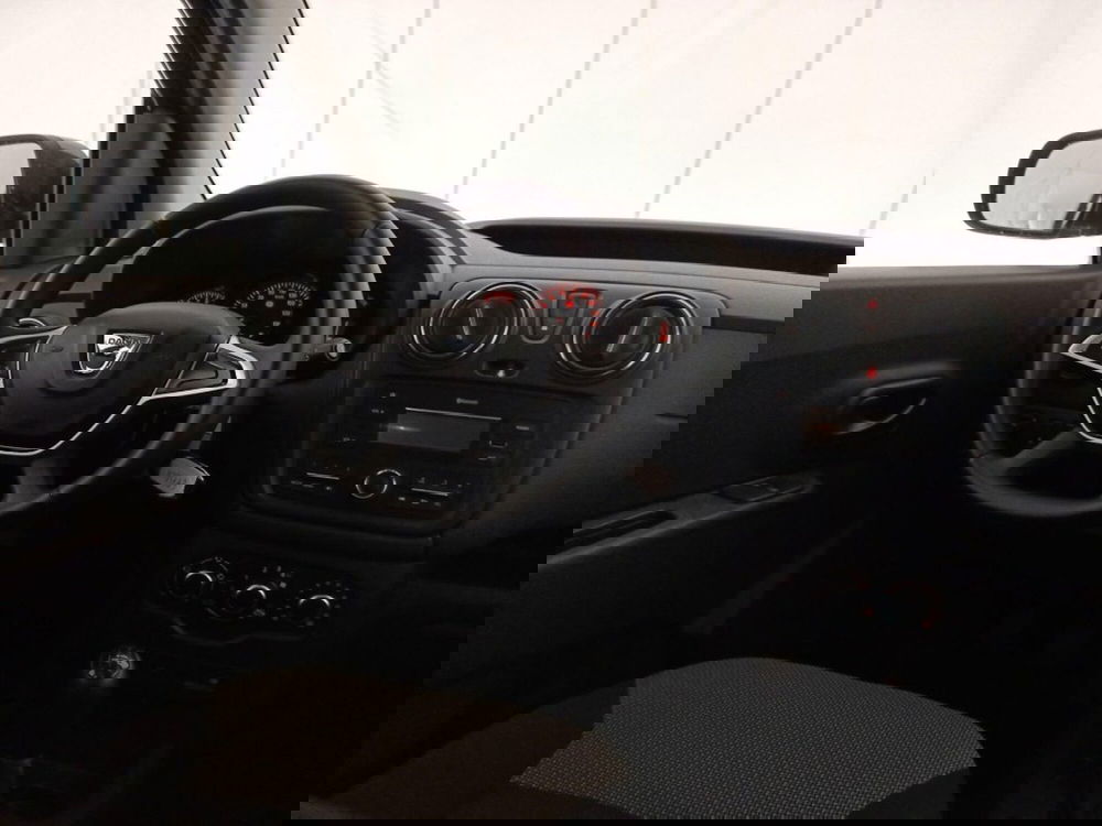 Dacia Dokker usata a Bari (9)